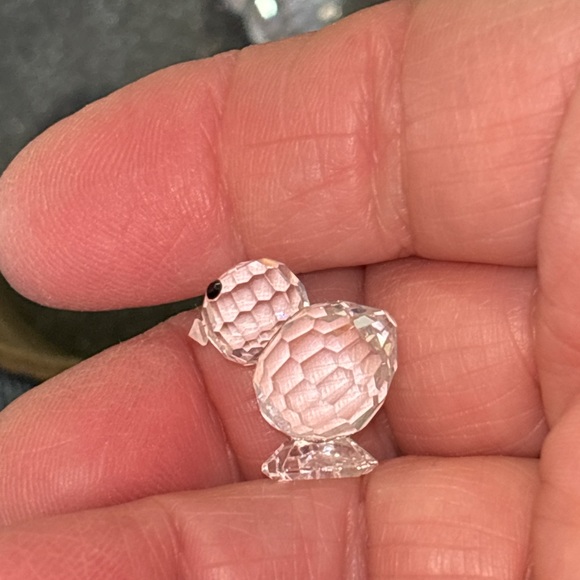 Swarovski Crystal - 3 Baby Chicks
- Mint condition in the original canister - Picture 10 of 13